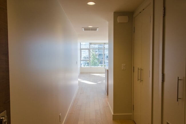 Photo - 2bd/2ba Seattle Condo Unit 1001S