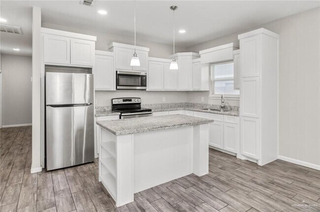 11 Kentucky St Unit 3