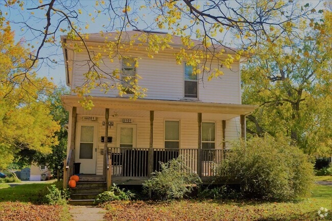 Building Photo - 600 Crawford Ave Rental