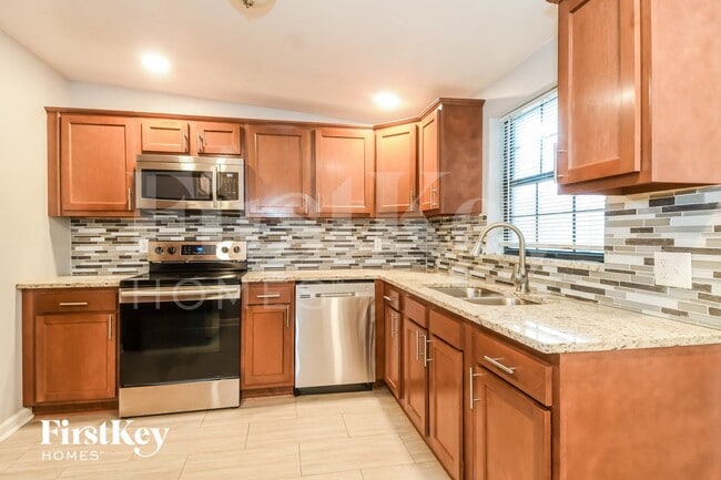 Photo - 7720 Lauderdale Dr N