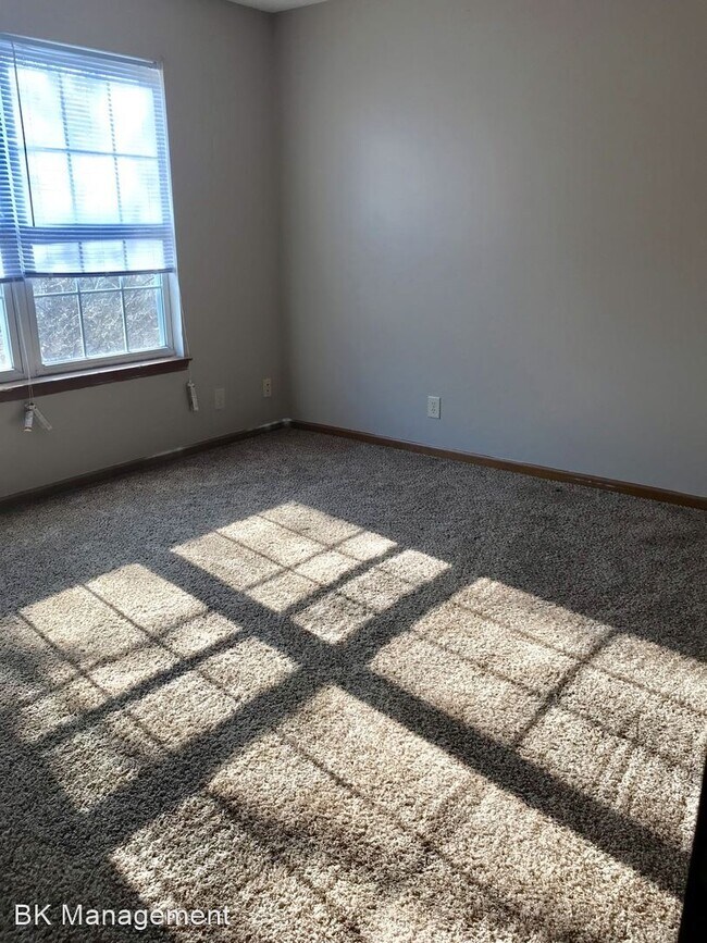 Photo - 3 br, 2.5 bath House - 523 B Duroc Ct