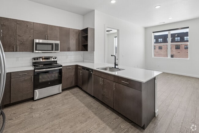 2E - 2BR, 2BA - 950SF - Kitchen