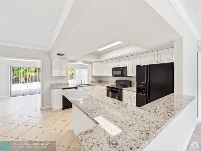 Building Photo - 1109 SW 12th St Rental