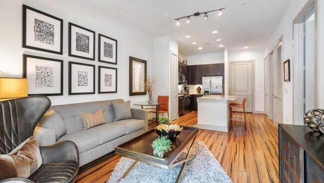 Photo - Move In, Save Big – 1 Month Free! Unidad OSSP Rental