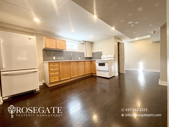 Photo - All-Inclusive Pet-Friendly 1-Bedroom Basement Apartment with 2 Parking Spaces – Hamilton Unit 2