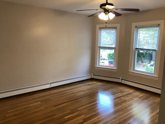 Photo - 9 Oak Square Ave Unit #2F