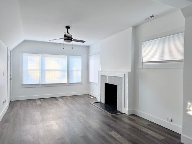 Photo - 954 S Ohio Ave Unit C