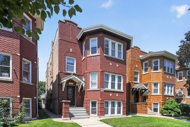 Photo - 1822 Gunderson Ave
