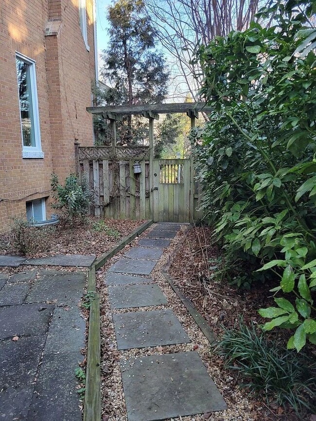 Photo - An exceptionally large and well-appointed 1BR 1BA with ALL utilities near Georgetown