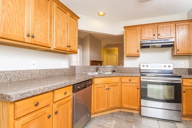 Photo - 1052 Blue Mountain Ln