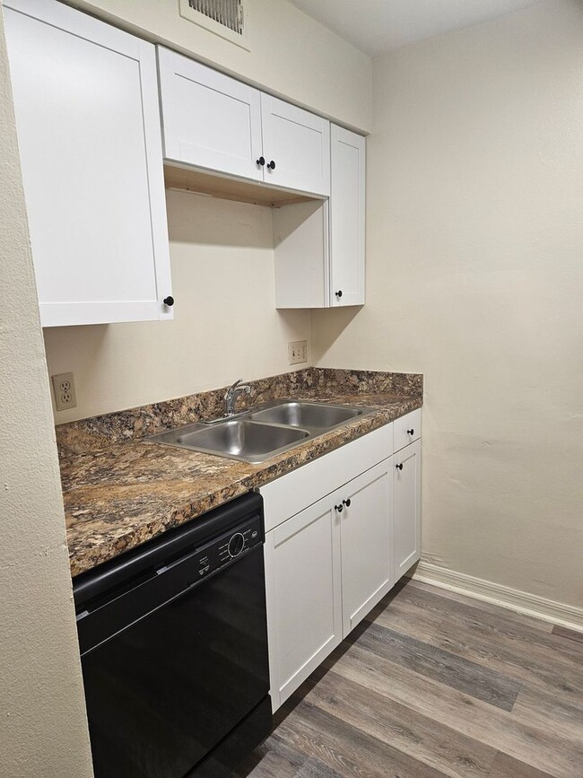 Photo - Southbrooke condo