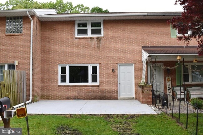 Building Photo - 1002 Laurich Dr Rental