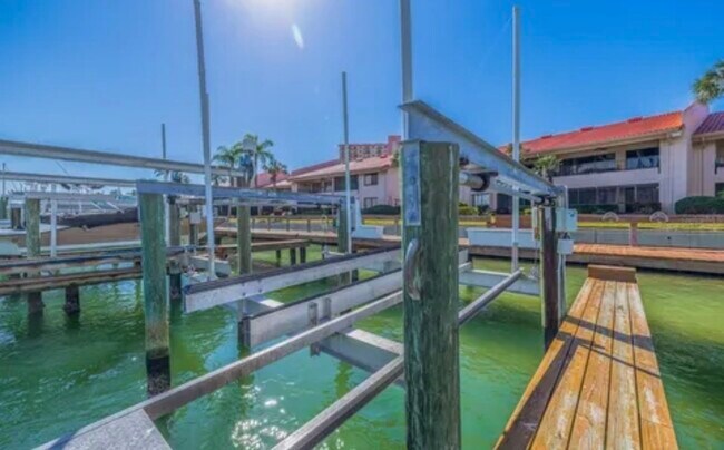 Photo - 4790 Brittany Dr S Unit 7