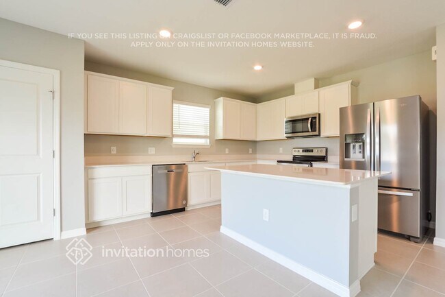 Photo - 421 Waterford Dr