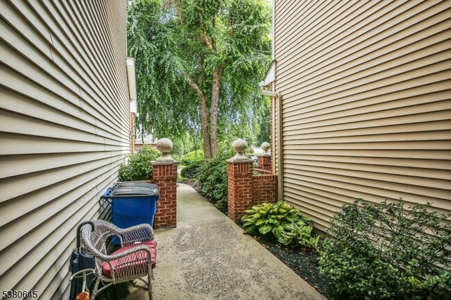 Photo - 10 Conklin Ct