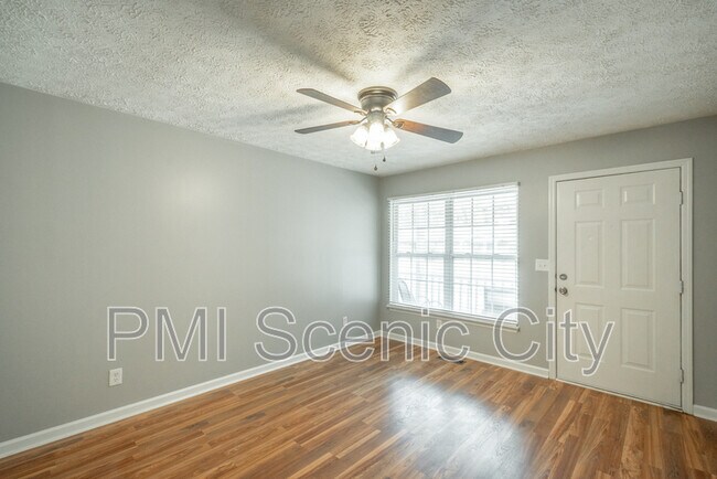 Photo - 1511 Eucalyptus Dr Unit A