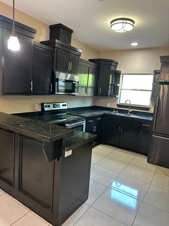 Photo - 537 Wild Rose Ln