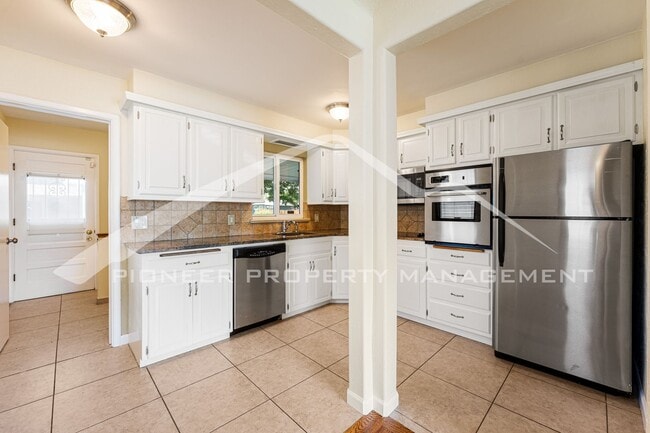 Photo - Charming Home with Central AC and Washer/Dryer