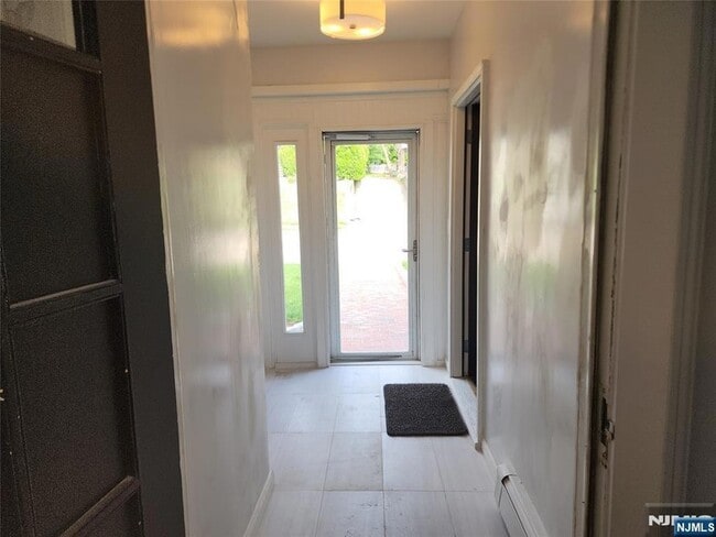 348 Orchard Terrace