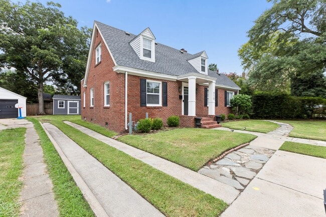 Photo - 910 Baldwin Ave