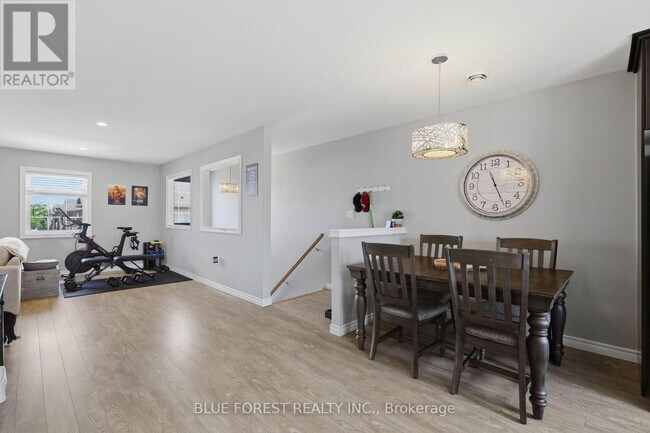 Photo - 3320 Meadowgate Blvd