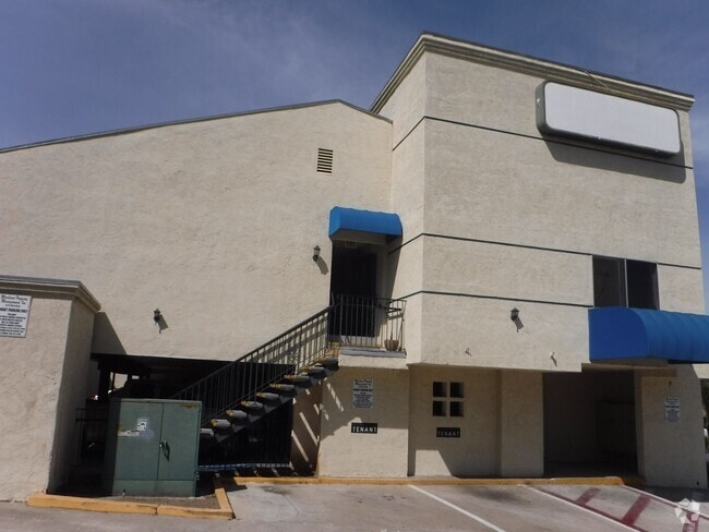 Building Photo - El Cajon / La Mesa Lodge Unit 114 Rental