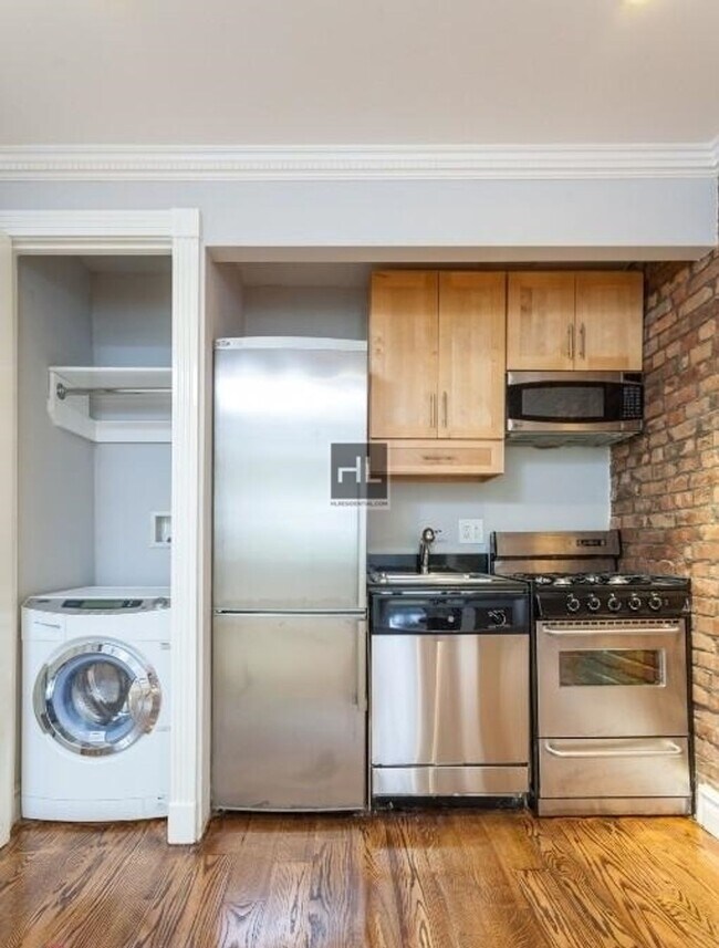 Photo - E 5TH ST. Unit 3B