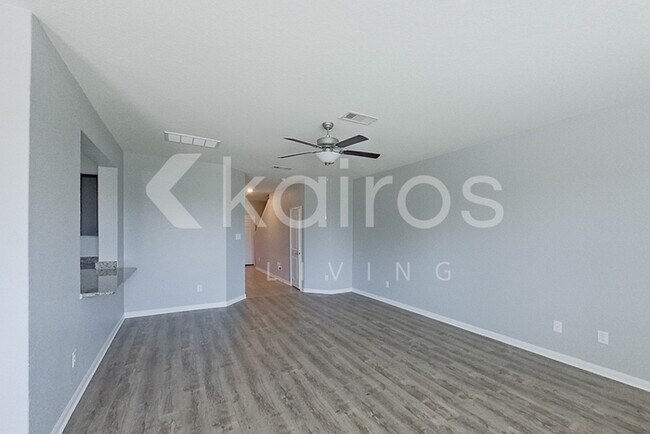 Photo - 8411 Hannah Rd