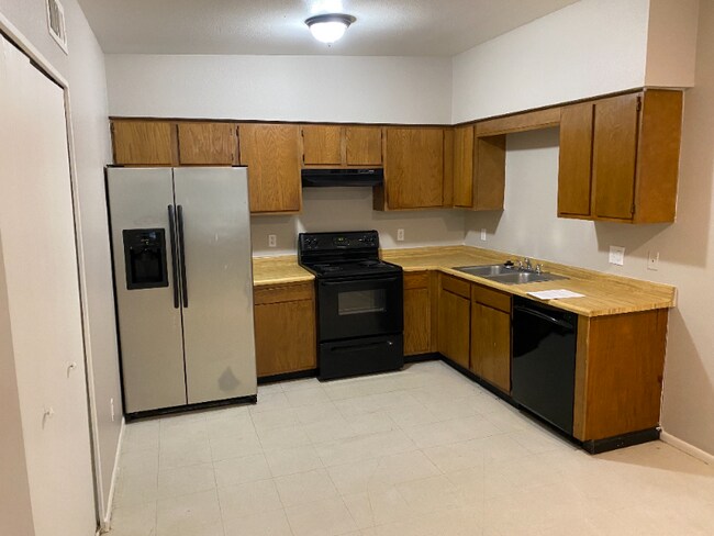 Photo - 403 E Quail Ave