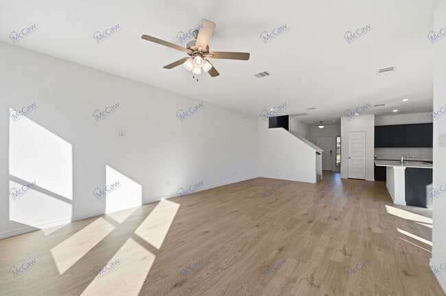 Photo - 402 Wrangler Ln