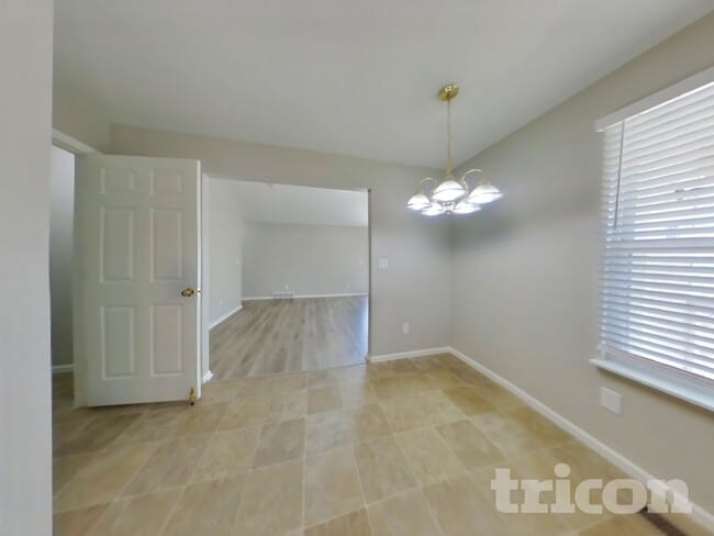 Photo - 617 Cornerstone Dr