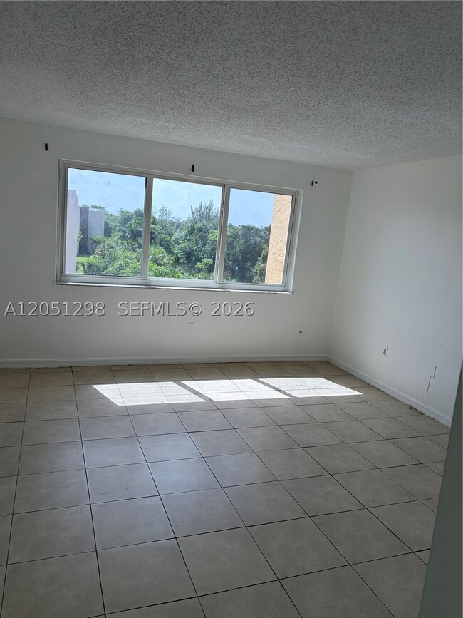 Photo - 6980 NW 186th St Unit 3-525A