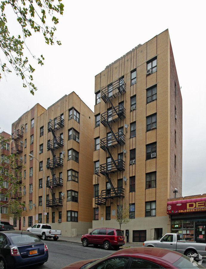 Photo - 600 Trinity Ave Apartments