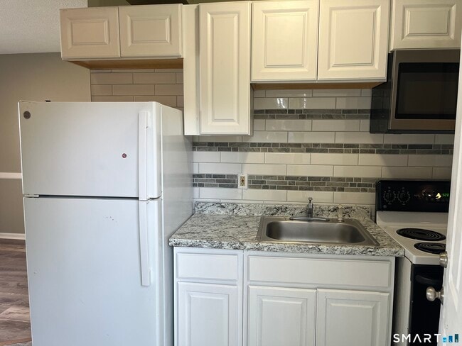 Photo - 88 Cove St Unidad APT B