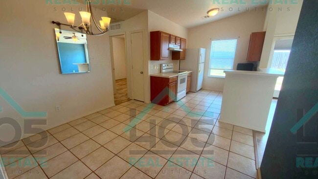 Photo - 3 Bedroom Yukon