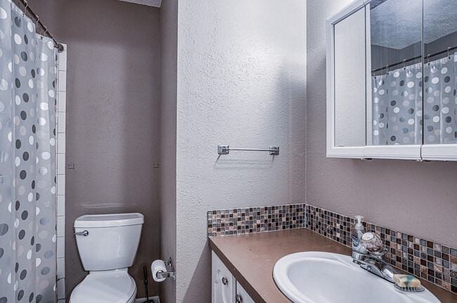 Photo - 20 Perralena Way