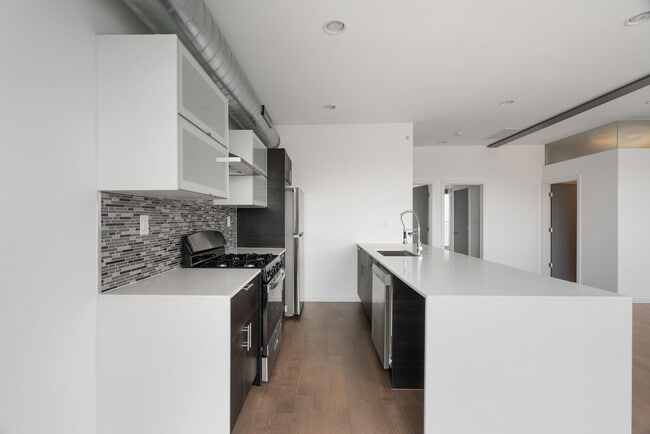 634 W Jefferson St Unit 3