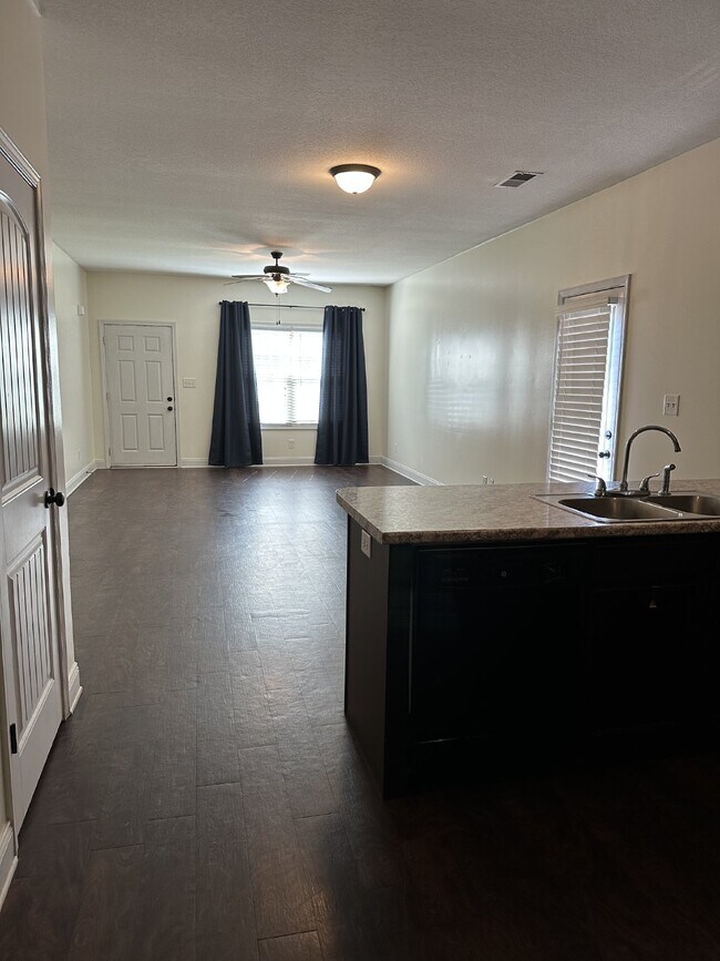 Photo - 1849 Evans Rd