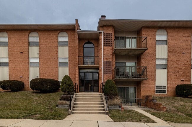 Cub Hill Apartments