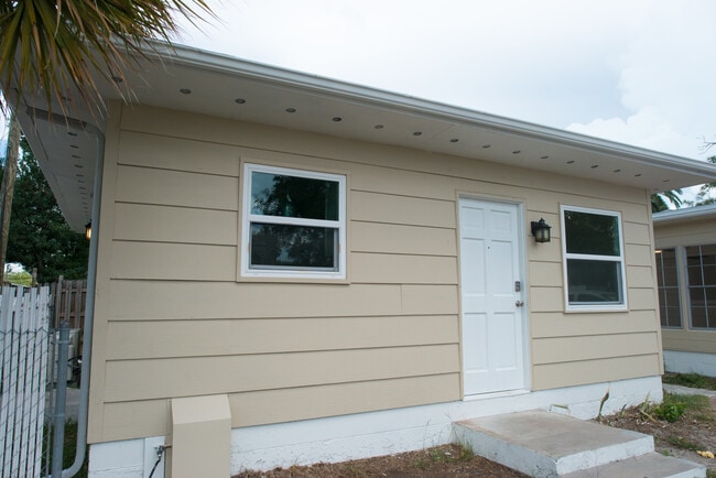 Photo - 4302 W North A St