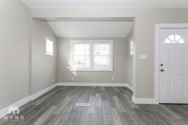 Photo - 1276 Wager St