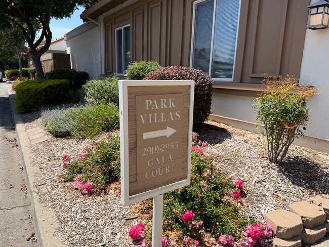 Photo - Santa Clara- Park Villas-Single story unit with community pool!