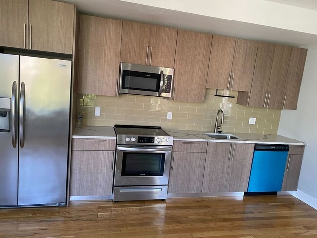 Photo - 1642 Cambridge St Unidad B