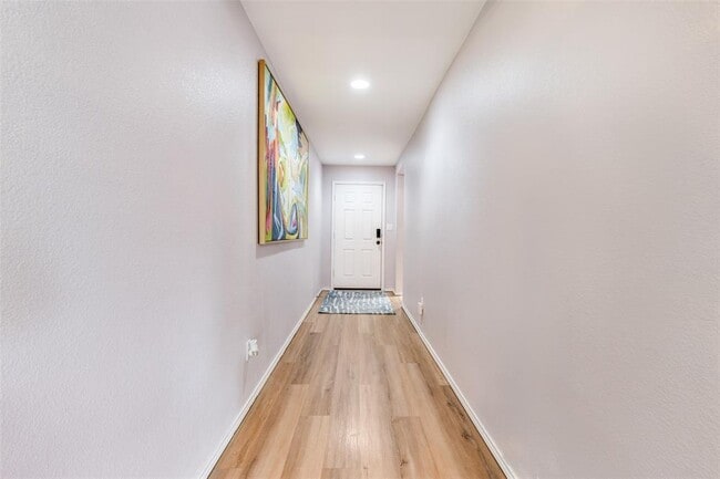 Photo - 301 Rummel Dr