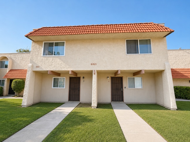 Photo - Spacious 3 Bed / 2.5 Bath Townhome Near SDSU! (Community Pool!!)
