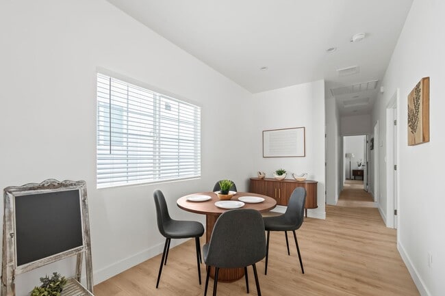 Photo - 1056 Walter Ave Unit #2