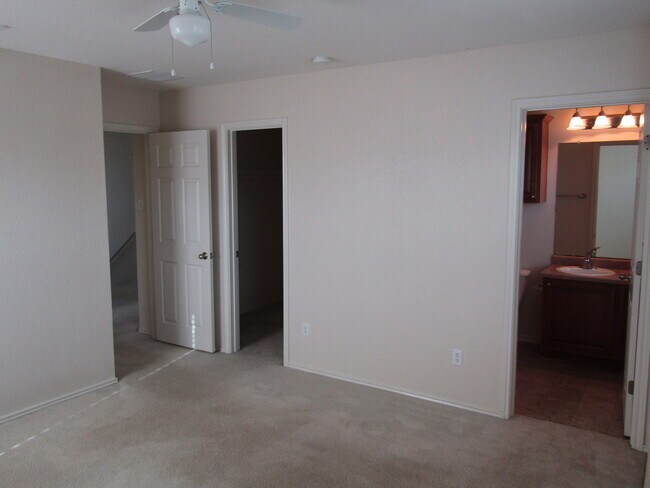 Photo - 408 N Cascades Ave