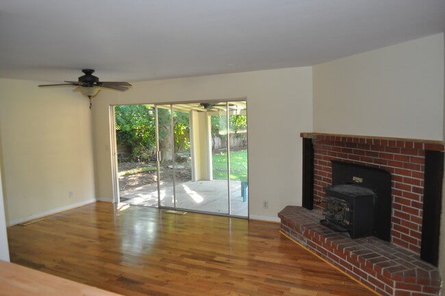 Photo - 786 Portal Drive