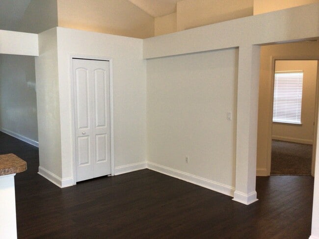 Photo - 11551 Oak Meadow Ln