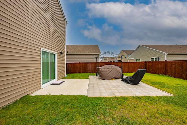 Photo - 410 Ginger Dr